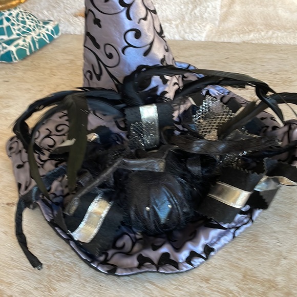 Spider Witch hat. Silver and blk. Large Halloween hat - Picture 7 of 7